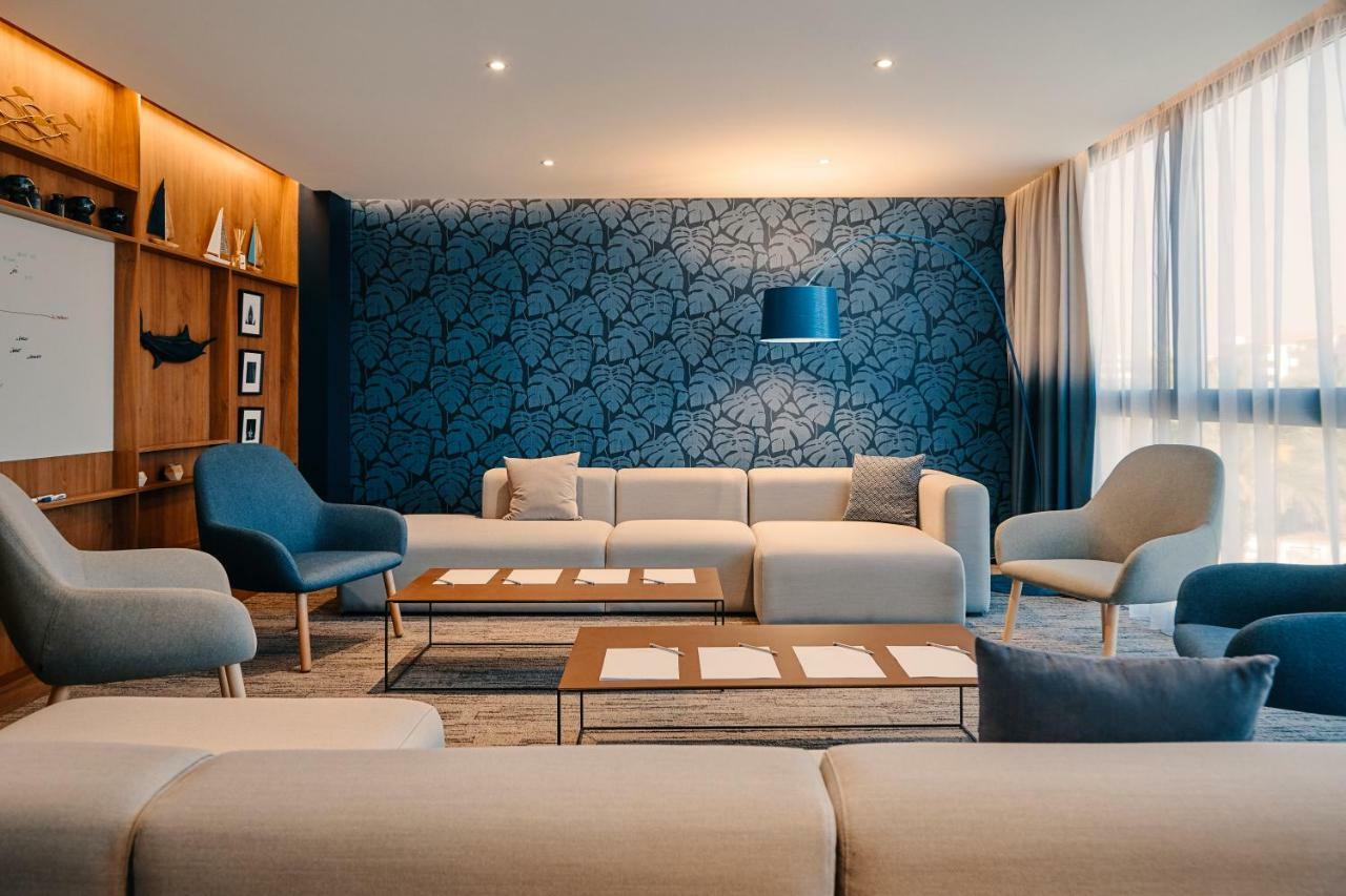 Hotel Mercure Toulon La Seyne-Sur-Mer Exteriör bild